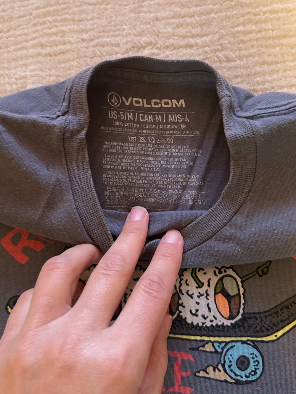 Volcom Boys Bundle - Picture 3 of 7